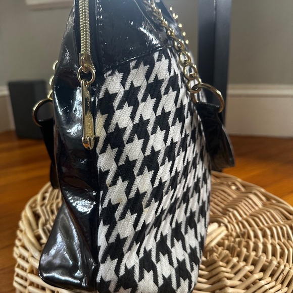 Betsy Johnson Black Patent Leather/Houndstooth Bowling Ball Style Handbag - Picture 6 of 11